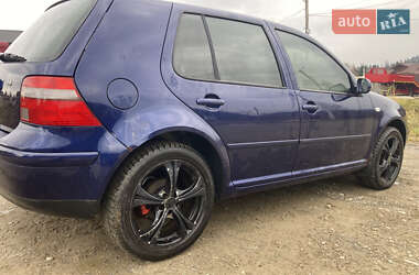 Хетчбек Volkswagen Golf 2003 в Славському