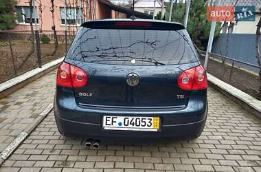 Хетчбек Volkswagen Golf 2007 в Мукачевому