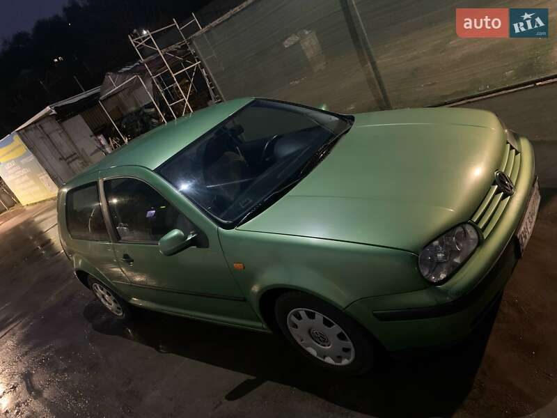 Volkswagen Golf 1998