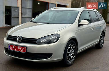 Універсал Volkswagen Golf 2010 в Рівному