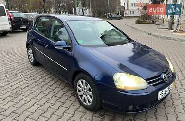 Хетчбек Volkswagen Golf 2006 в Луцьку