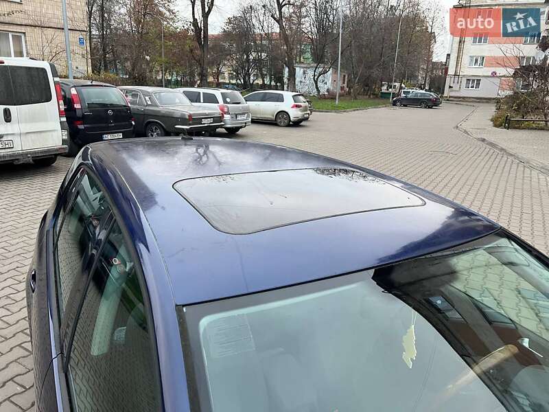 Хэтчбек Volkswagen Golf 2006 в Луцке