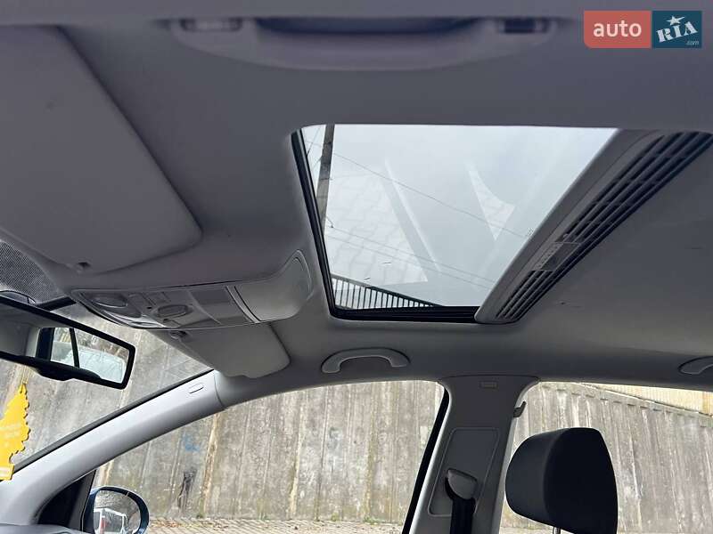 Хэтчбек Volkswagen Golf 2006 в Луцке