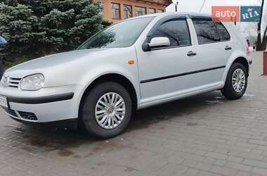 Хэтчбек Volkswagen Golf 1999 в Шполе