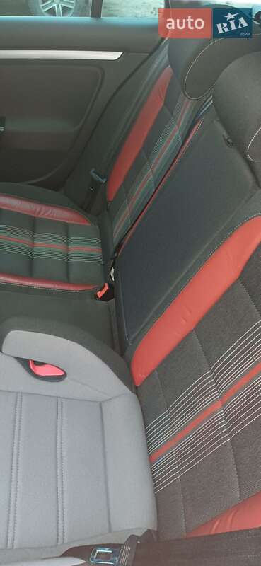 Універсал Volkswagen Golf 2012 в Броварах