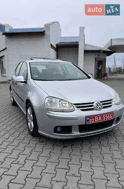 Хэтчбек Volkswagen Golf 2005 в Виннице