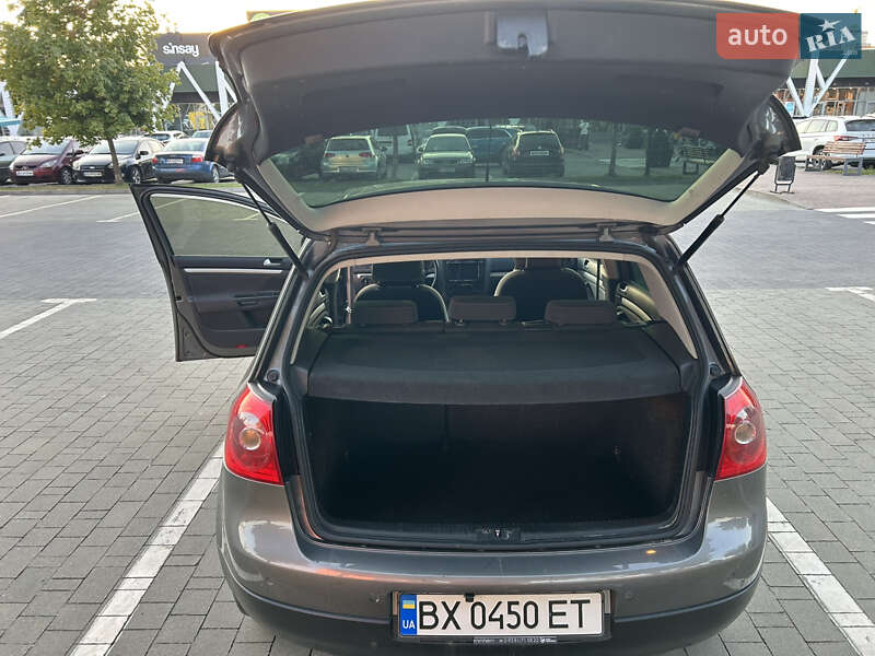 Хэтчбек Volkswagen Golf 2008 в Хмельницком