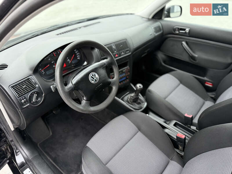 Хэтчбек Volkswagen Golf 2003 в Черновцах фото 34 Хэтчбек Volkswagen Golf 2003 в Черновцах