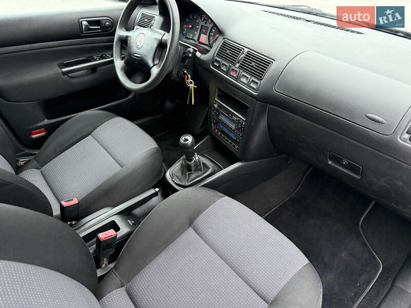Хэтчбек Volkswagen Golf 2003 в Черновцах фото 41 Хэтчбек Volkswagen Golf 2003 в Черновцах