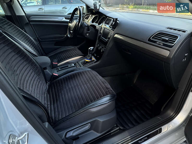 Универсал Volkswagen Golf 2016 в Ирпене фото 11 Универсал Volkswagen Golf 2016 в Ирпене