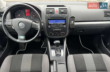 Хетчбек Volkswagen Golf 2009 в Сумах