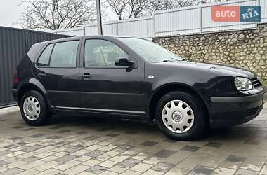 Хэтчбек Volkswagen Golf 2002 в Тернополе
