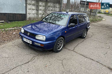Універсал Volkswagen Golf 1995 в Миколаєві