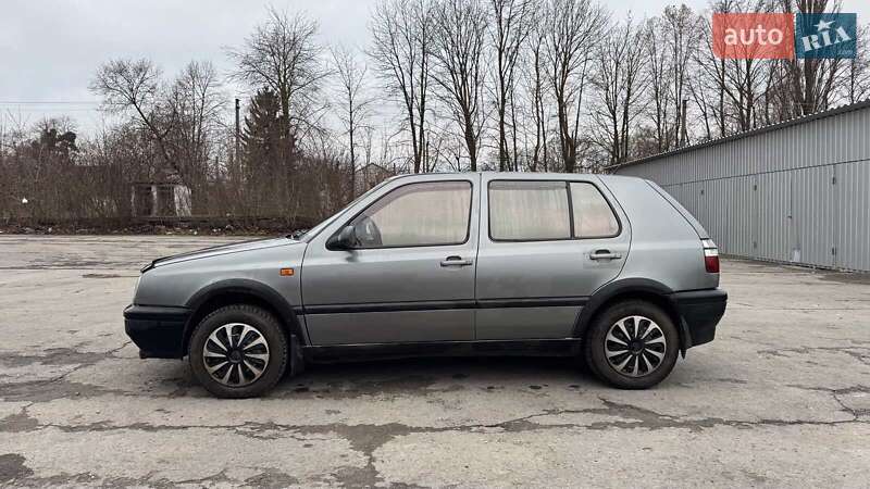 Хэтчбек Volkswagen Golf 1994 в Дунаевцах