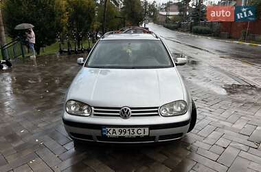 Універсал Volkswagen Golf 2002 в Києві