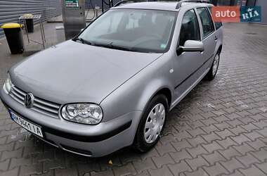 Універсал Volkswagen Golf 2004 в Житомирі
