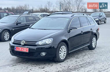 Універсал Volkswagen Golf 2013 в Чернівцях