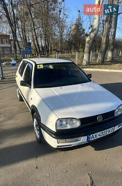 Хэтчбек Volkswagen Golf 1995 в Новой Водолаге