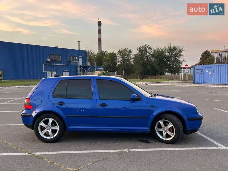 Volkswagen Golf 2001