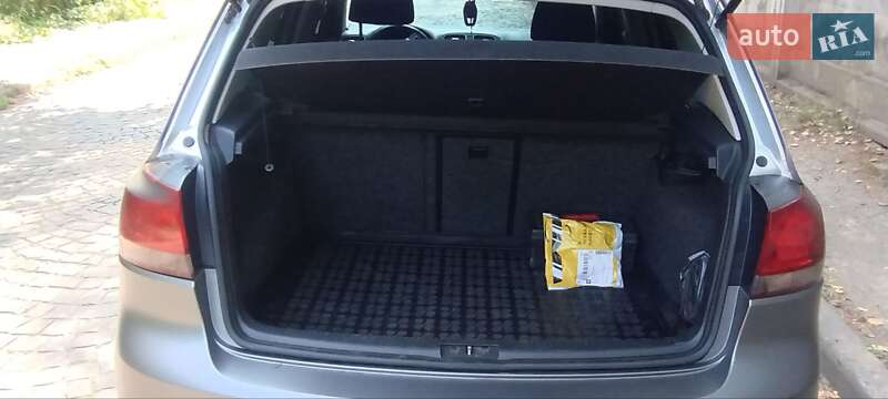 Хетчбек Volkswagen Golf 2012 в Мукачевому