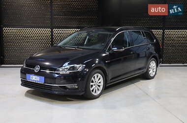 Універсал Volkswagen Golf 2017 в Луцьку