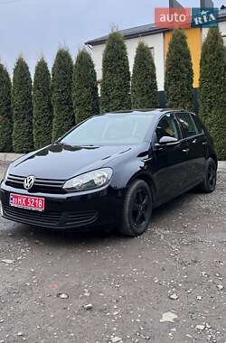 Хэтчбек Volkswagen Golf 2010 в Хороле