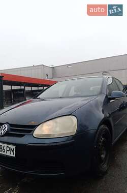 Хетчбек Volkswagen Golf 2005 в Львові