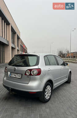 Хетчбек Volkswagen Golf 2005 в Вінниці