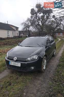 Универсал Volkswagen Golf 2010 в Дубровице