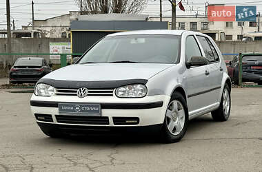 Хэтчбек Volkswagen Golf 2000 в Киеве