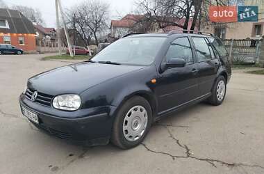 Универсал Volkswagen Golf 2001 в Ровно