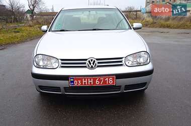 Хетчбек Volkswagen Golf 2003 в Красилові
