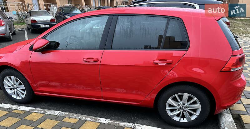 Хетчбек Volkswagen Golf 2013 в Києві