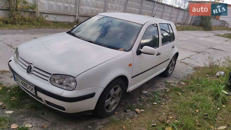 Volkswagen Golf 2001