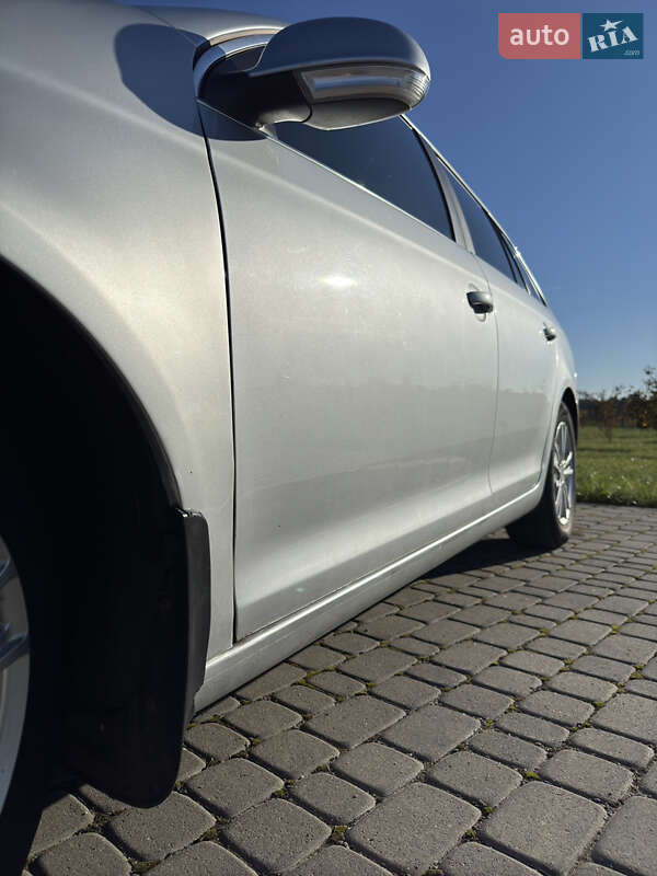 Універсал Volkswagen Golf 2008 в Шепетівці