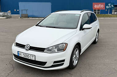 Універсал Volkswagen Golf 2015 в Ірпені