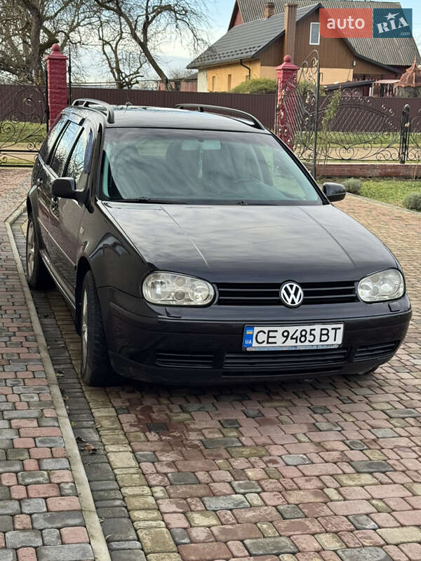 Volkswagen Golf 2003