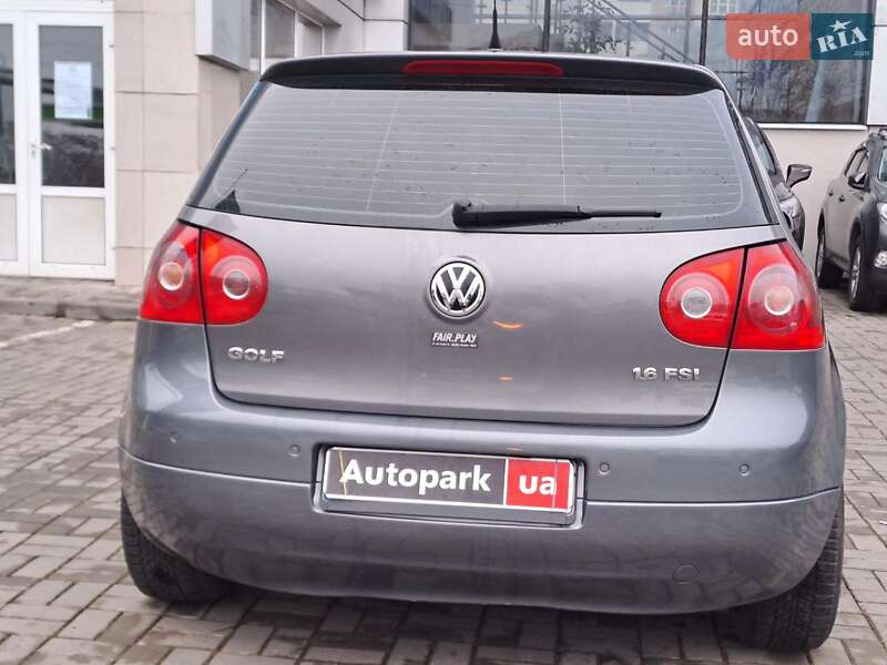 Хэтчбек Volkswagen Golf 2006 в Одессе