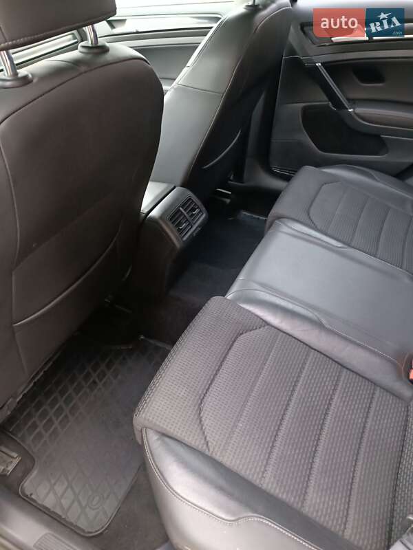 Універсал Volkswagen Golf 2014 в Сваляві