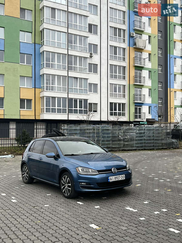 Хетчбек Volkswagen Golf 2015 в Івано-Франківську