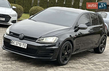 Хэтчбек Volkswagen Golf 2015 в Львове