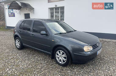 Хэтчбек Volkswagen Golf 1999 в Милиево