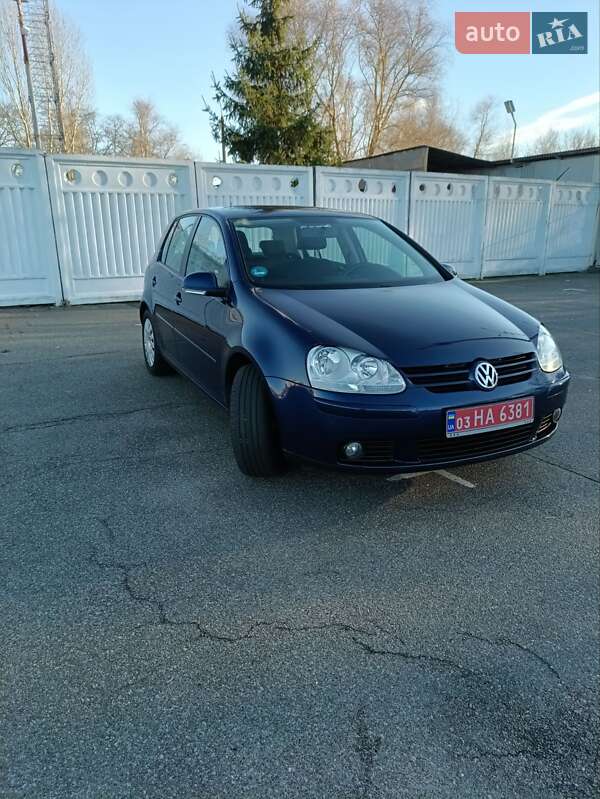 Хетчбек Volkswagen Golf 2007 в Києві