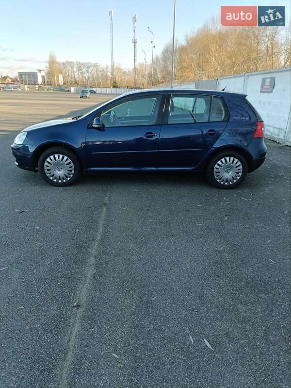 Хетчбек Volkswagen Golf 2007 в Києві