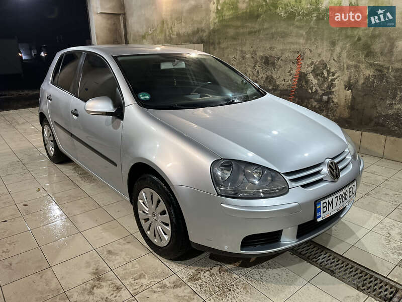 Хэтчбек Volkswagen Golf 2003 в Ромнах фото 3 Хэтчбек Volkswagen Golf 2003 в Ромнах