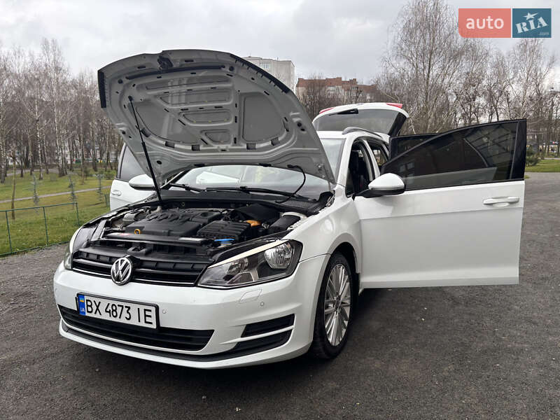 Универсал Volkswagen Golf 2014 в Хмельницком