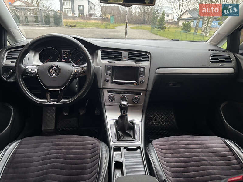 Универсал Volkswagen Golf 2014 в Хмельницком