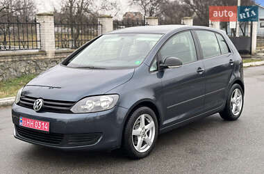 Хэтчбек Volkswagen Golf 2010 в Барышевке