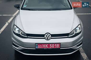 Универсал Volkswagen Golf 2020 в Киеве