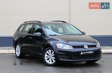Универсал Volkswagen Golf 2017 в Киеве